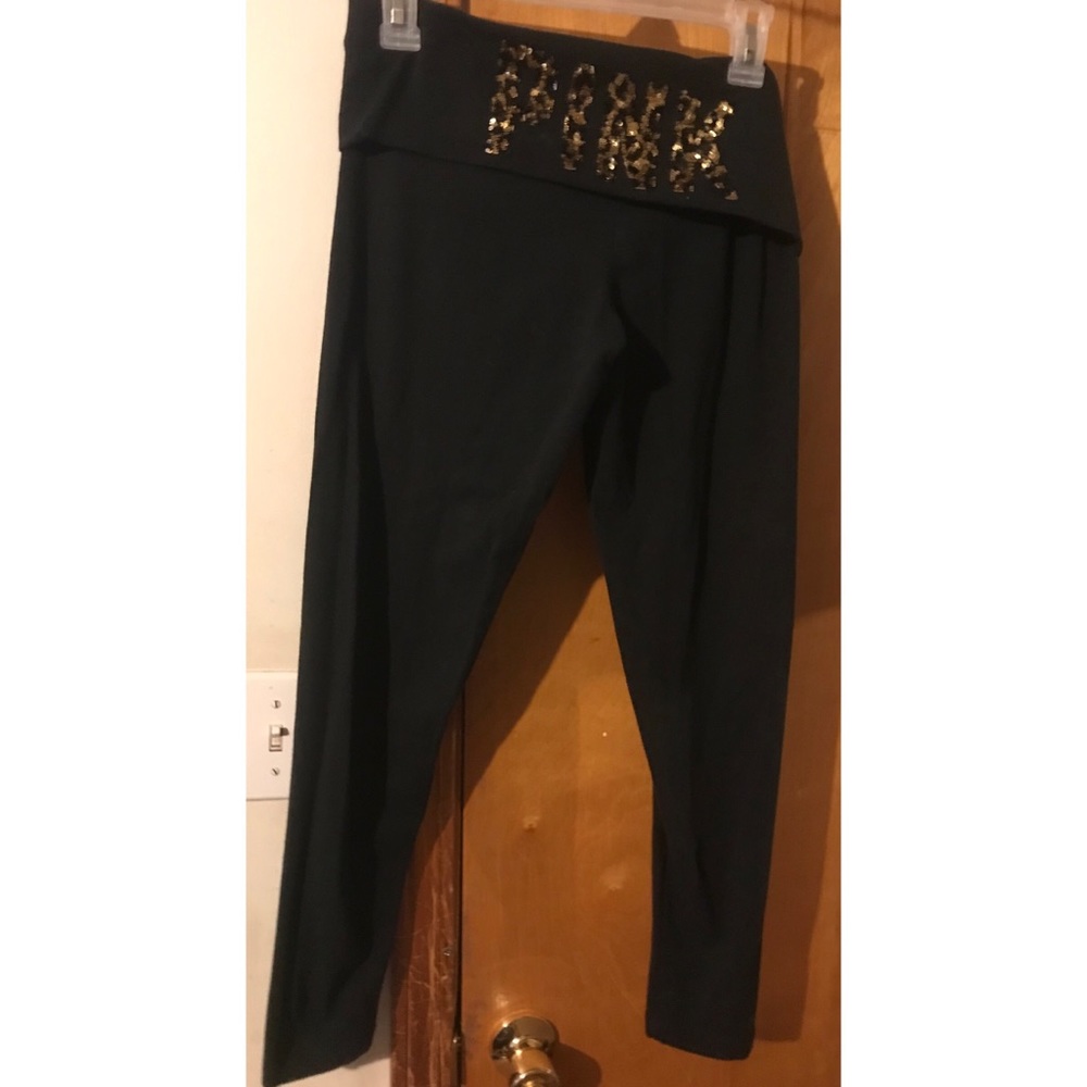 Victoria’s Secret Pink Cropped Yoga Leggings
